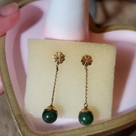 Jade dangling earrings 14k gold
